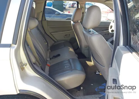 2007 Jeep Grand Cherokee Laredo z USA, uszkodzony, nr VIN 1J8HS48P97C526909